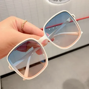 Нови постепенни желирани цветни слънчеви очила Големи рамкирани квадратни слънчеви очила предпазват от UV лъчи
