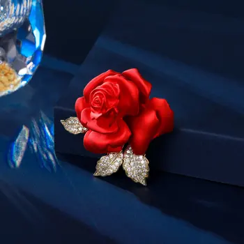 Нова многофункционална котва щифт костюм яке Cheongsam аксесоари висок клас роза корсаж червена камелия брошка