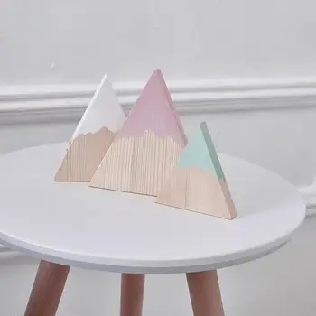 Hot Продажба 3 бр дървени сняг планински триъгълник настолни орнаменти дърво дома бюро миниатюрни занаятчийски работа Nordic бебешка стая декор
