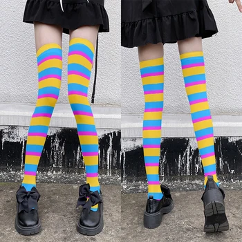 Rainbow многоцветни раирани чорапи жени секси мода бедрото високи чорапи Harajuku Kawaii момичета висококачествени дълги чорапи
