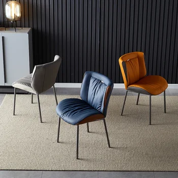 Удобен минималистичен стол за пестене на пространство от кожа Грим Моден стол Облегалка за свободното време Луксозни мебели за дома Silla Comedor