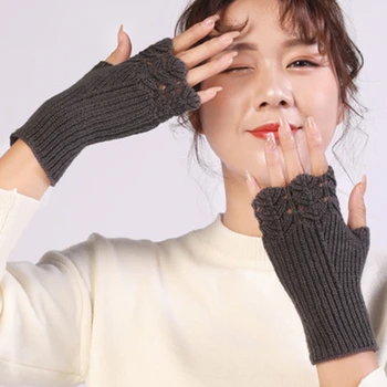корейски ръкавици за плетене жени есен зима нова жена студент мода универсален трикотажни топло половин пръст отворен пръст ръкавици